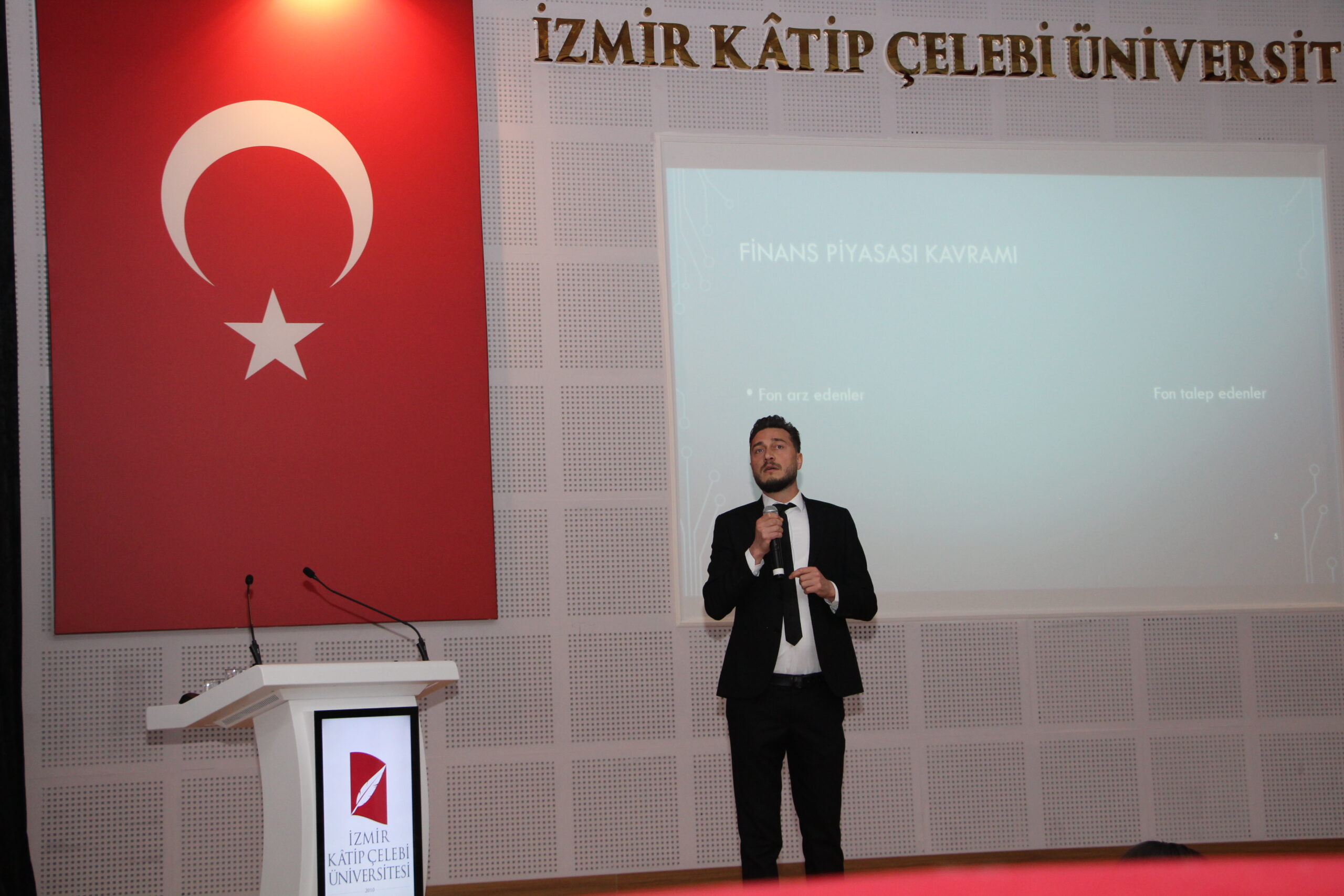 İKÇÜ’lü Öğrencilere “Finansal Okuryazarlık” Eğitimi Verildi